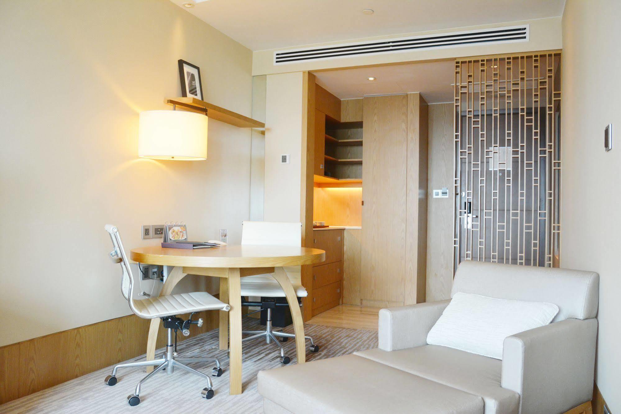 Caption By Hyatt Zhongshan Park Shanghai Bagian luar foto