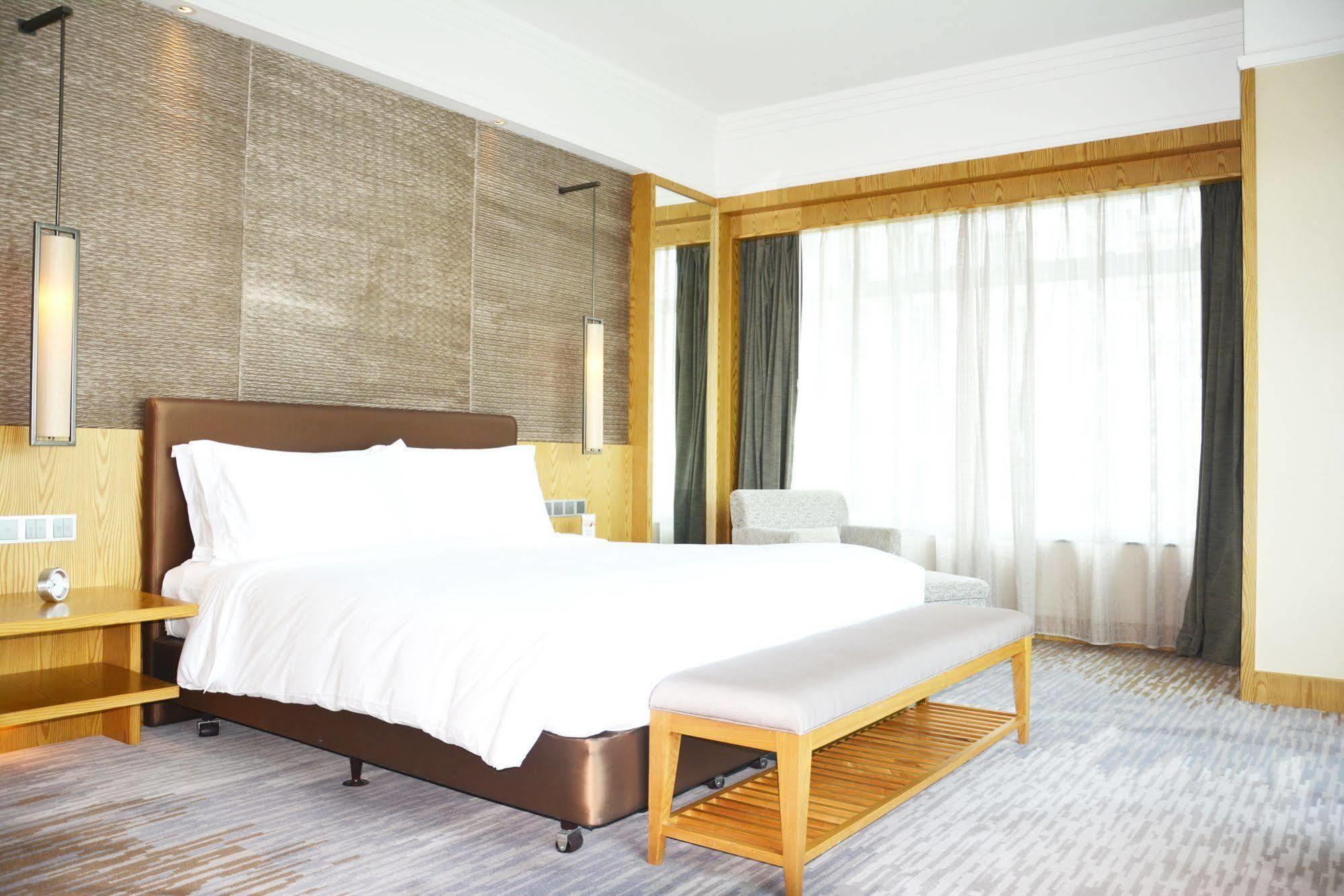Caption By Hyatt Zhongshan Park Shanghai Bagian luar foto