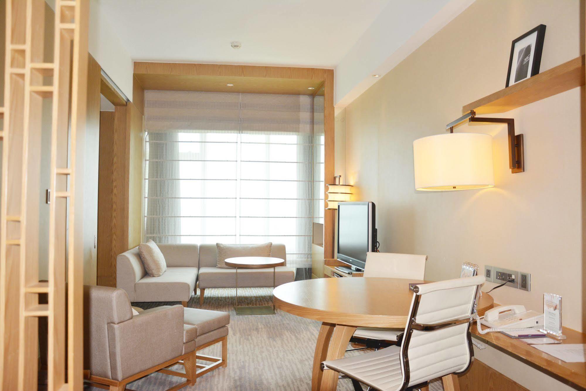 Caption By Hyatt Zhongshan Park Shanghai Bagian luar foto