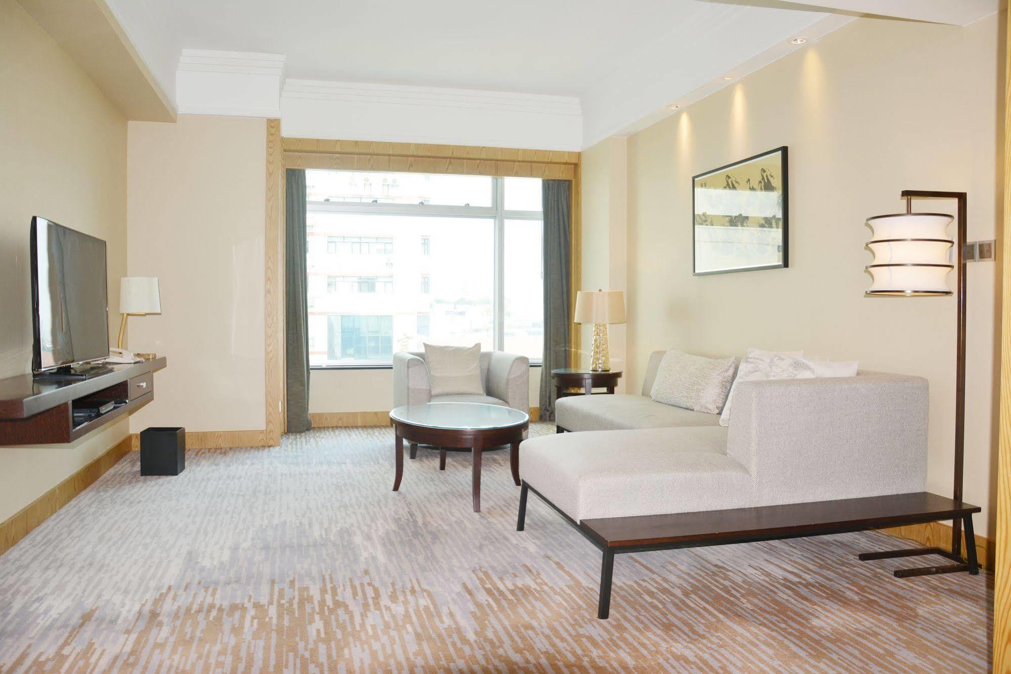 Caption By Hyatt Zhongshan Park Shanghai Bagian luar foto